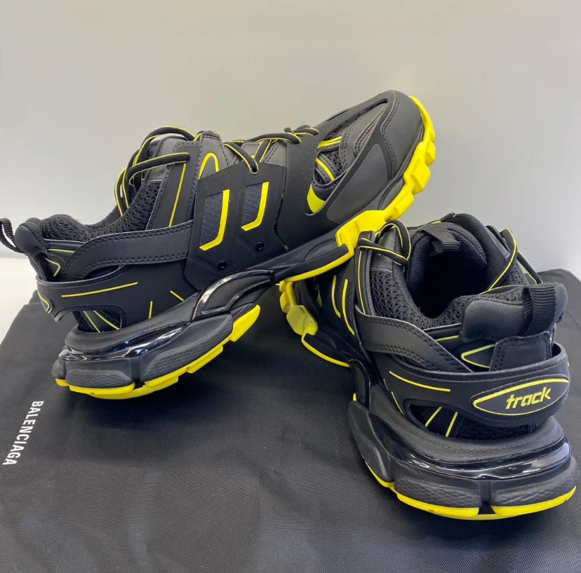 Balenciaga Track Black Yellow     542023 W3AC1 1070