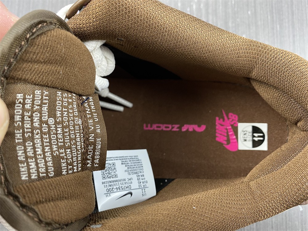 Nike SB Dunk Low “Paisley” DH7534-200