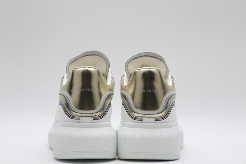 MCQUEEN OVERSIZED SNEAKER