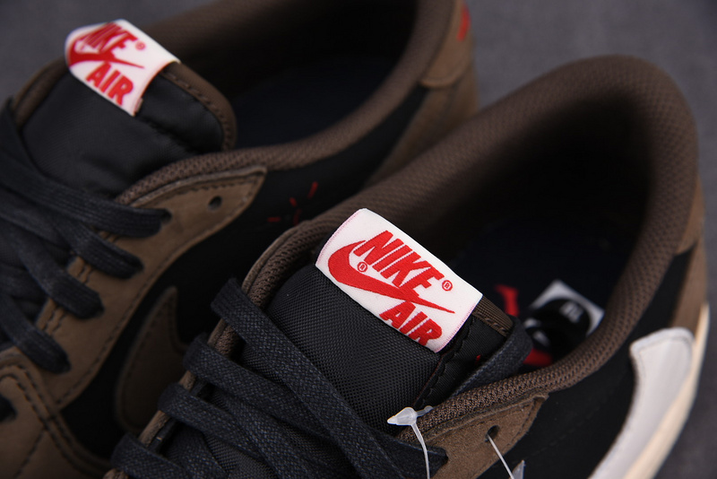 Travis Scott x Air Jordan 1 Low