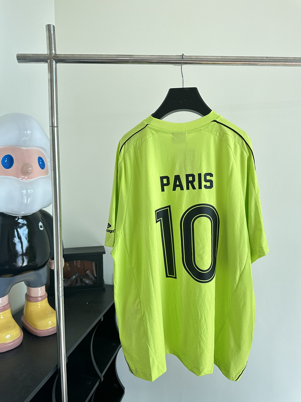 Balenc1aga T-SHIRT 2404006