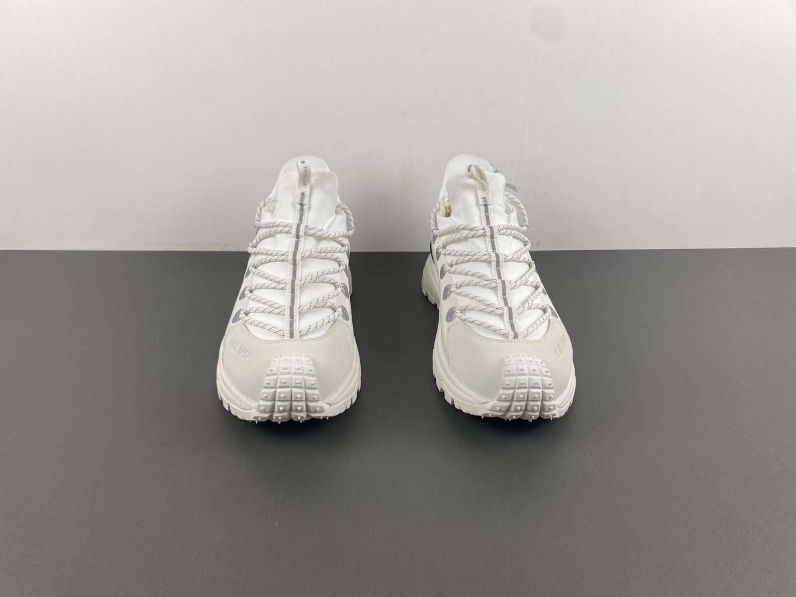 Moncler Trailgrip Lite 2 Sneakers  MC-003