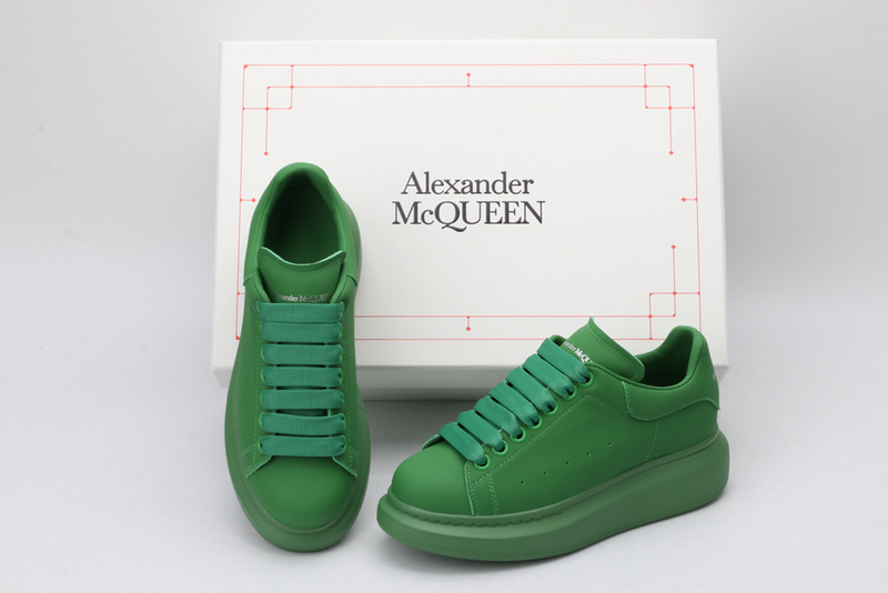 MCQUEEN OVERSIZED SNEAKER