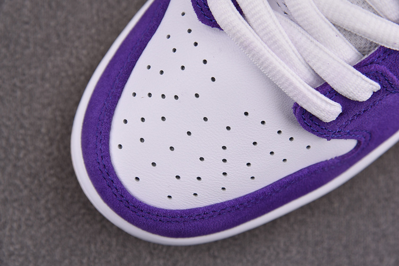 Nike SB Dunk Low "Court Purple" DV5464-500