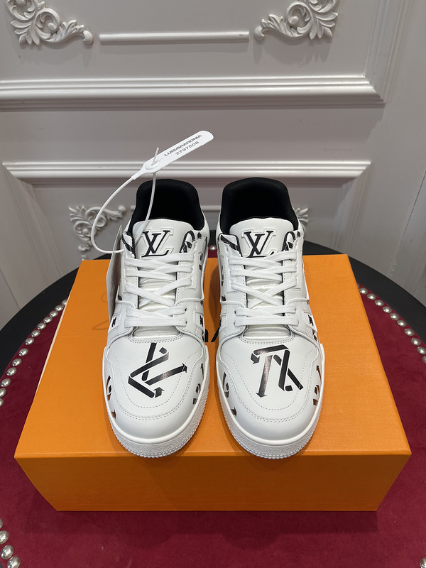 LV Trainer Sneaker