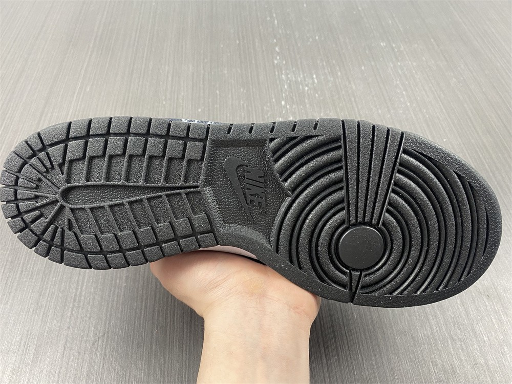 Nike Dunk Low Essential Paisley Pack Black DH4401-100