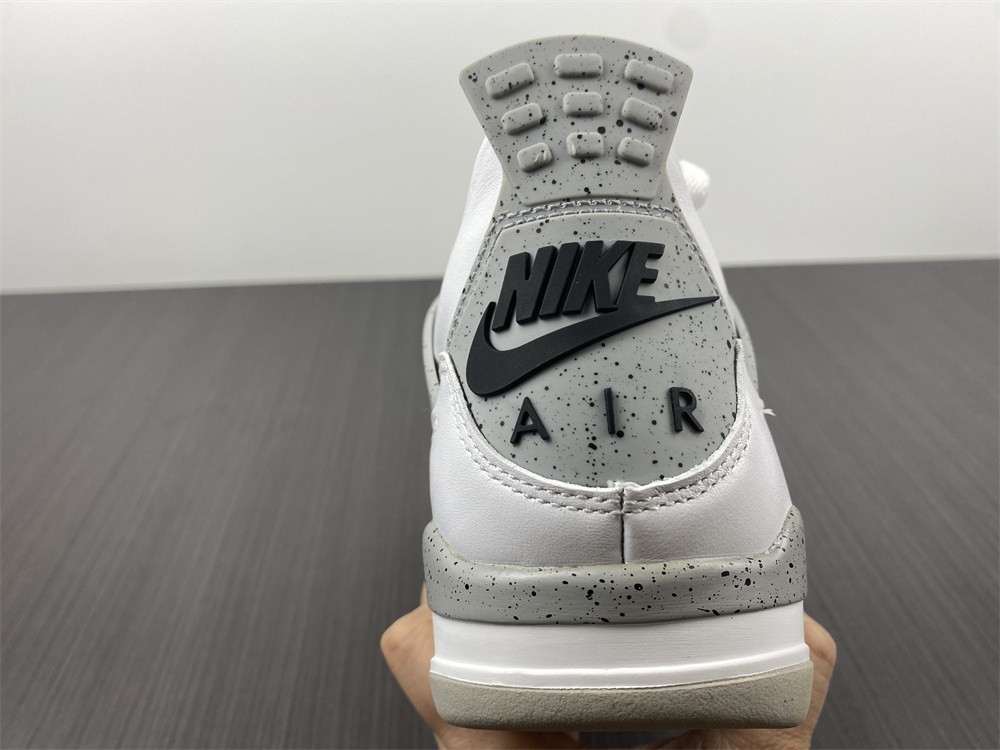 Air Jordan 4 White Cement  840606-192