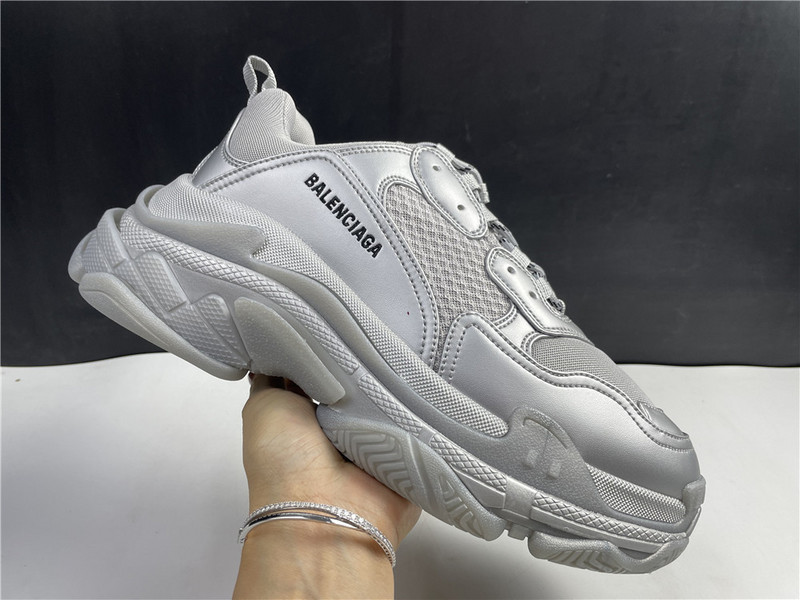 Balenciaga TRIPLE S TRAINER