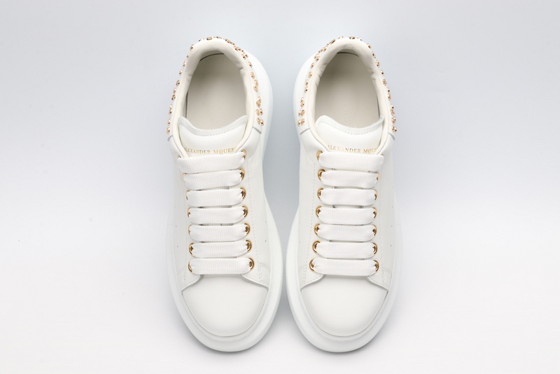 MCQUEEN OVERSIZED SNEAKER