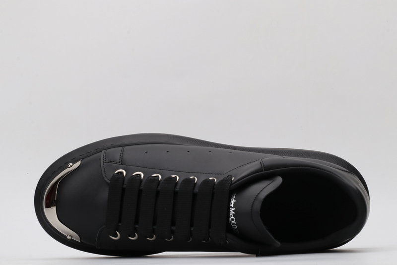 MCQUEEN OVERSIZED SNEAKER