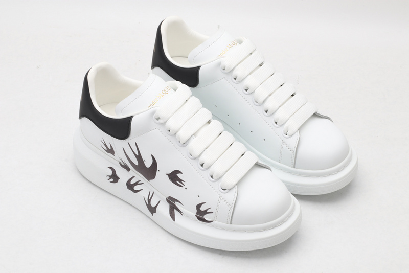 MCQUEEN OVERSIZED SNEAKER