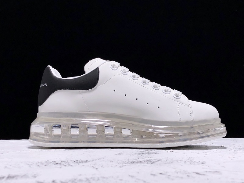 MCQUEEN OVERSIZED SNEAKER