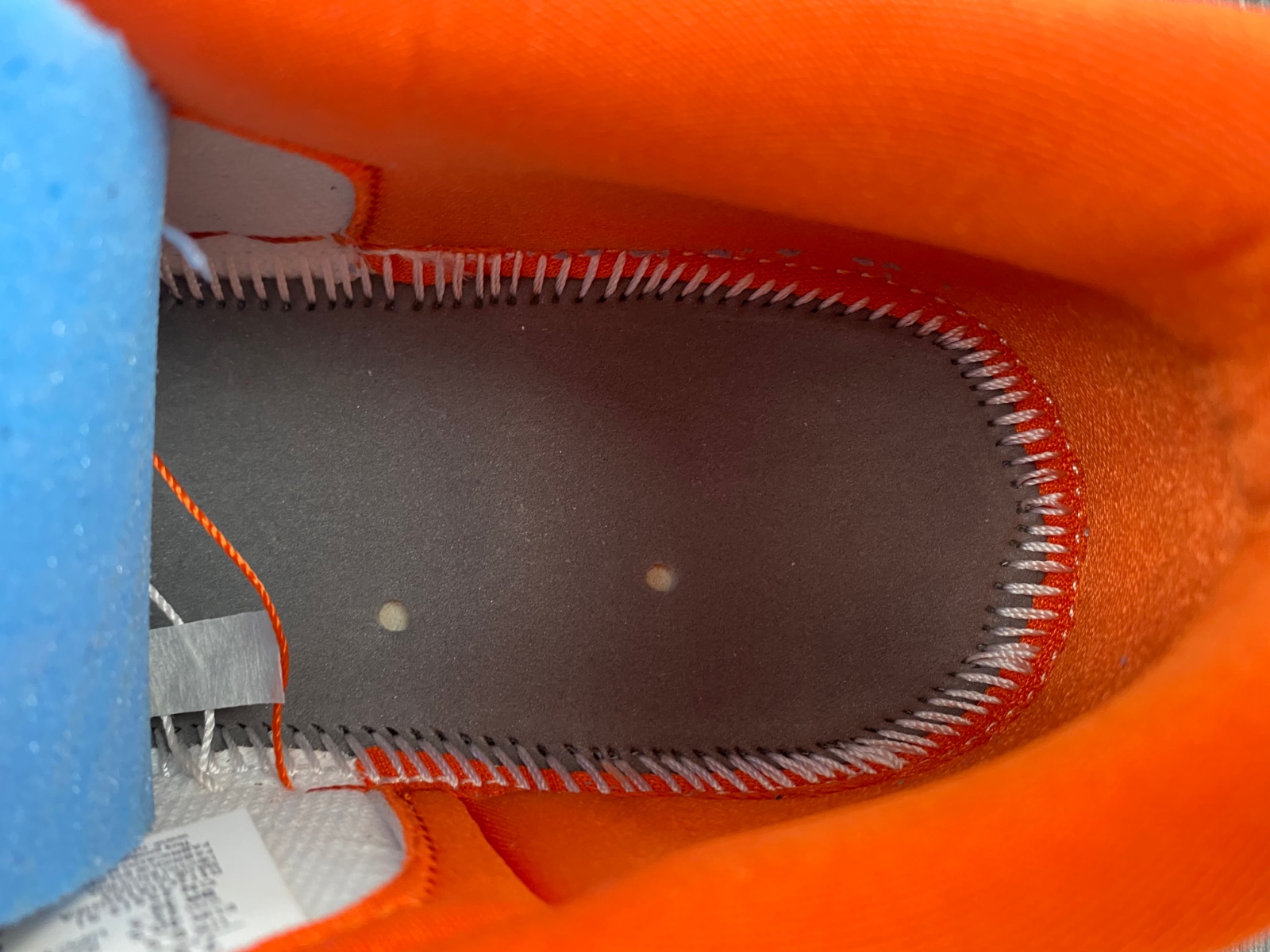 OFF-WHITE x Air Jordan 1 customize