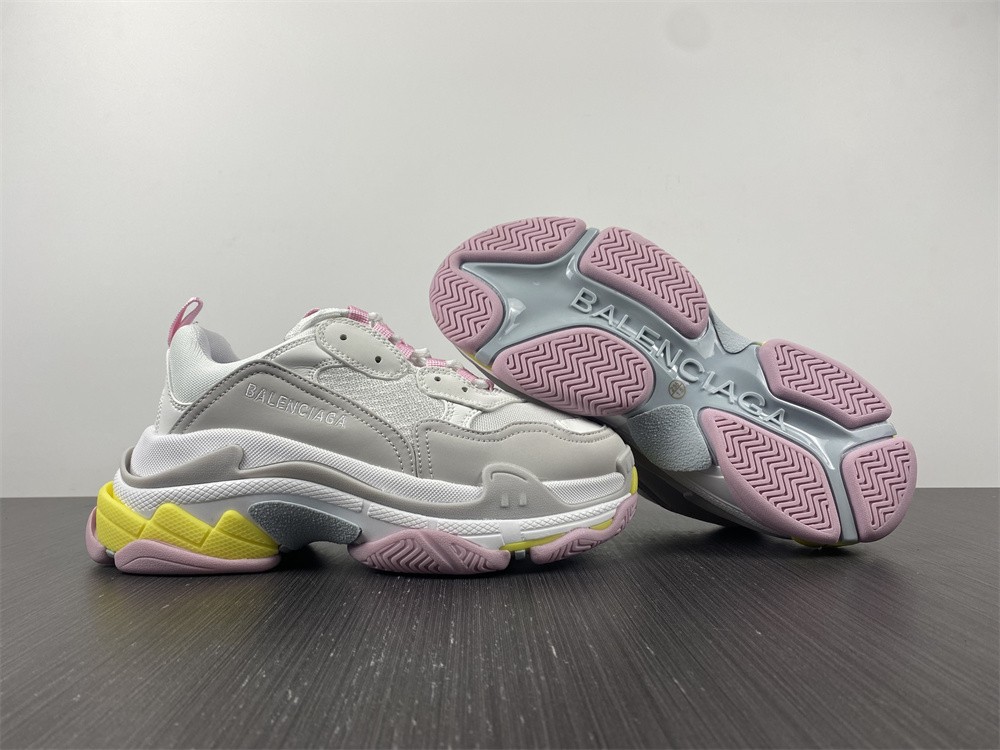 Balenciaga TRIPLE S TRAINER