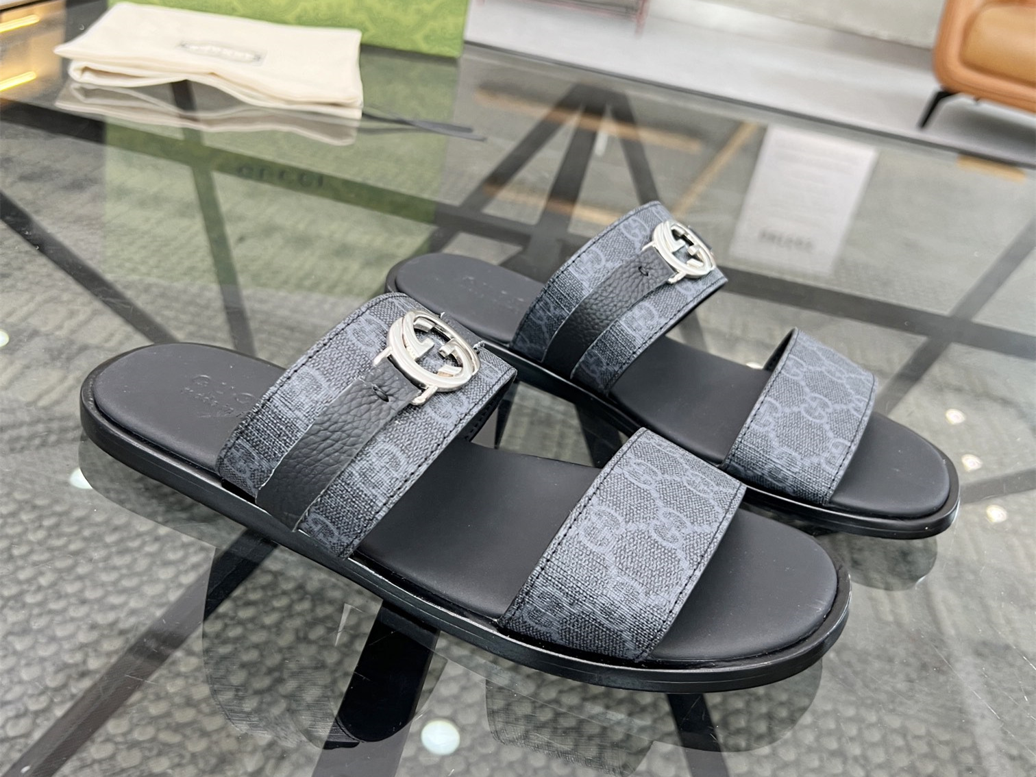 GUCCI SLIDE (EU38-EU46)