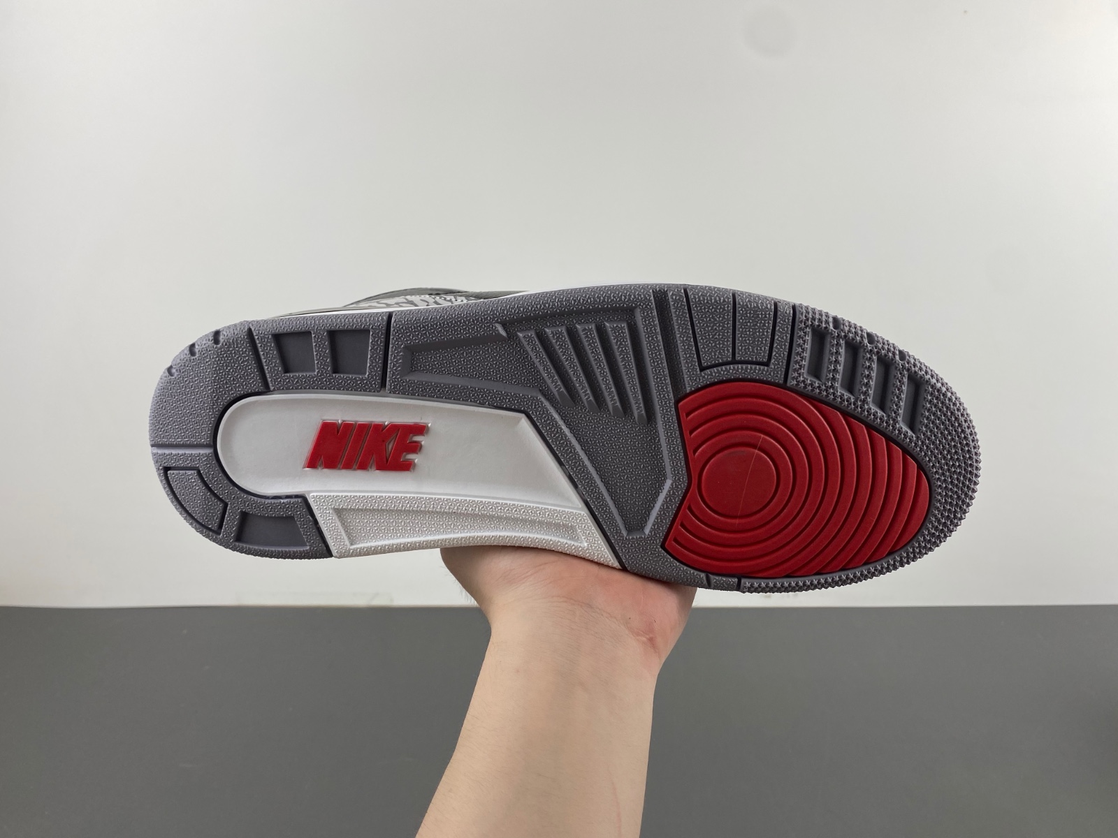 Air Jordan 3 OG “Black Cement” SKU:DN3707-010