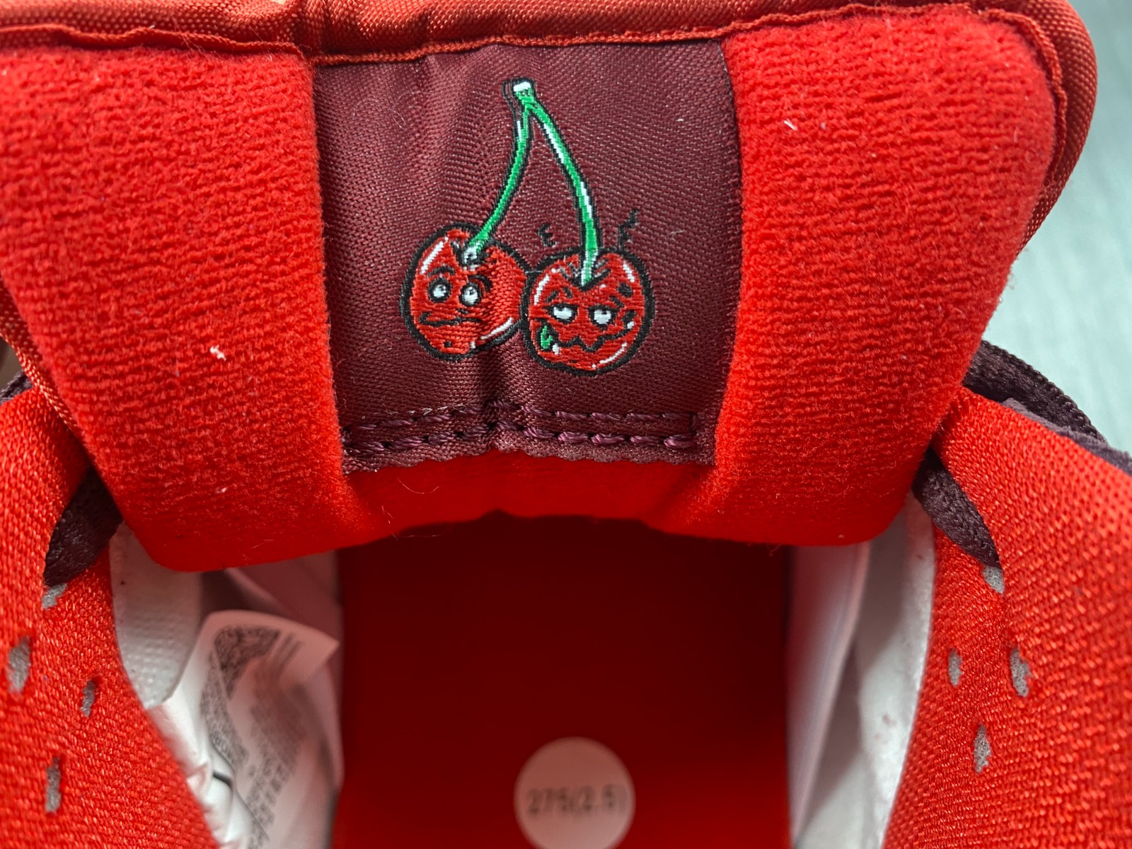 Nike SB Dunk Low Cherry  DM0807-600