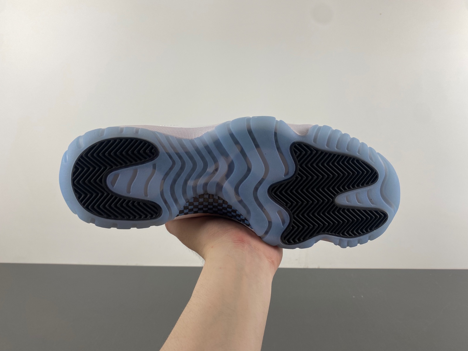 Air Jordan 11 “legend Blue”  CT8012-104