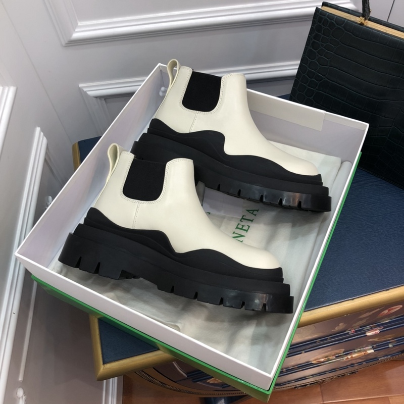 Bottega Veneta Tire Leather Ankle boots