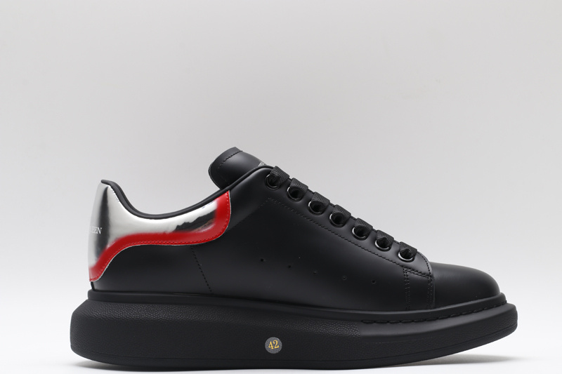 MCQUEEN OVERSIZED SNEAKER