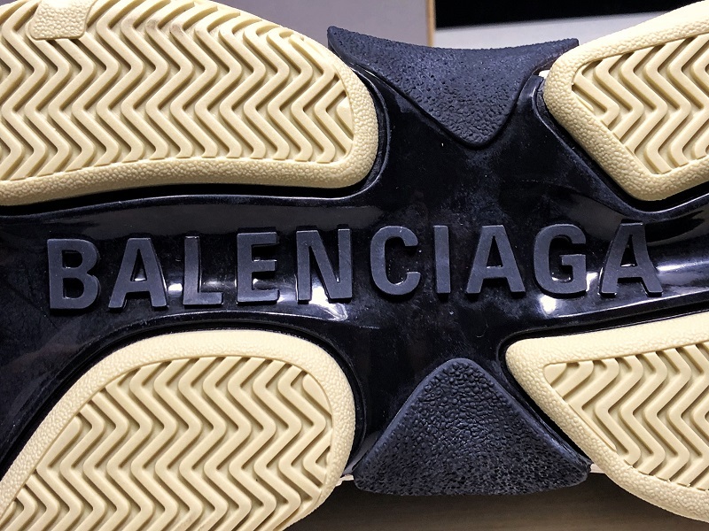 Balenciaga Triple S Trainer