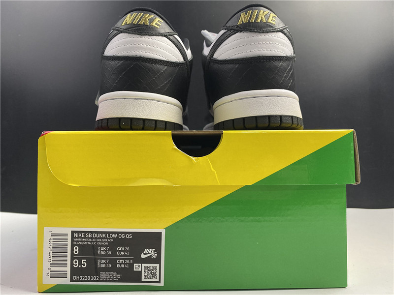 Supre* X Dunk Low OG SB QS 