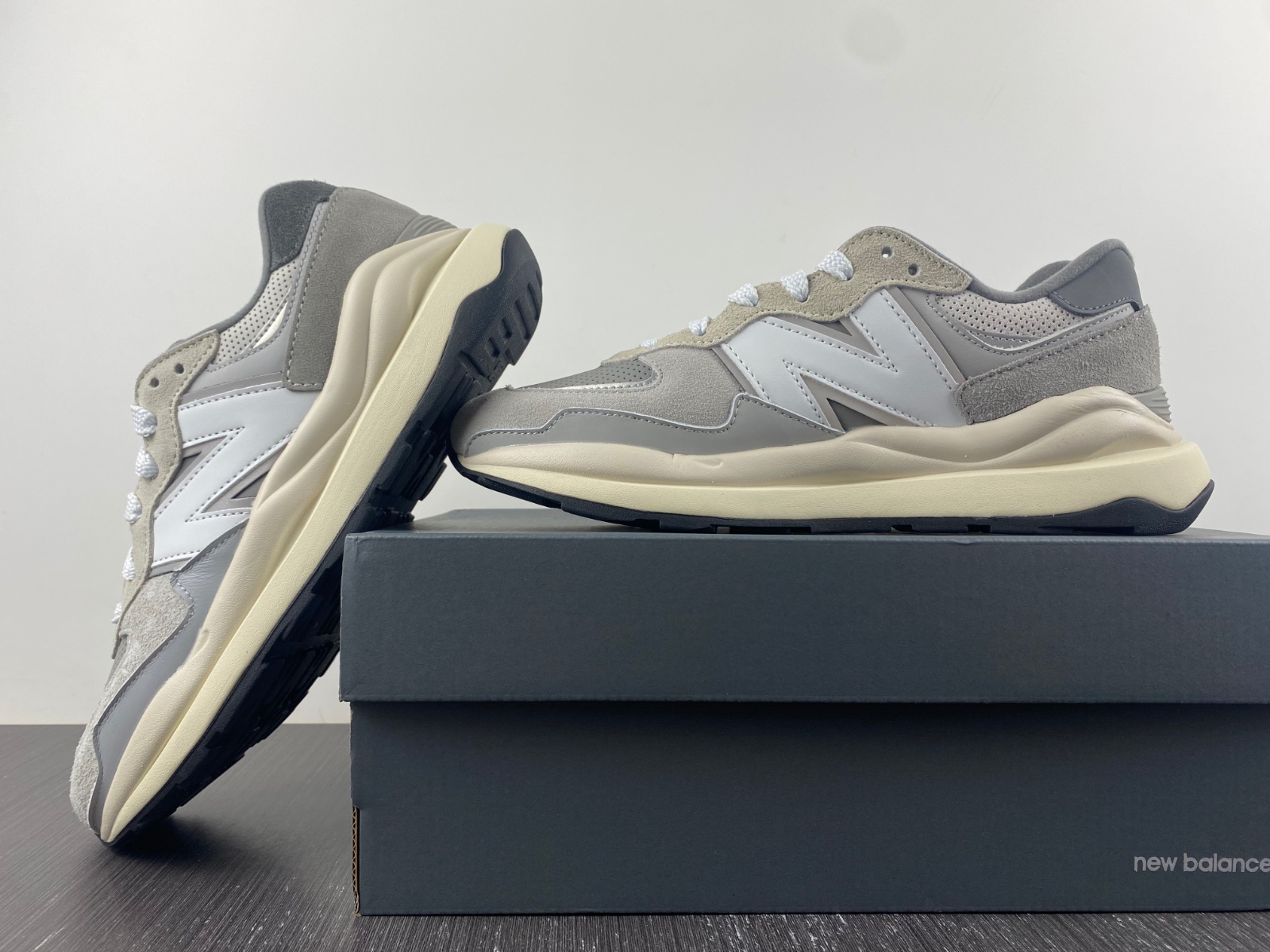 New Balance 57/40 Grey Day - M5740TA