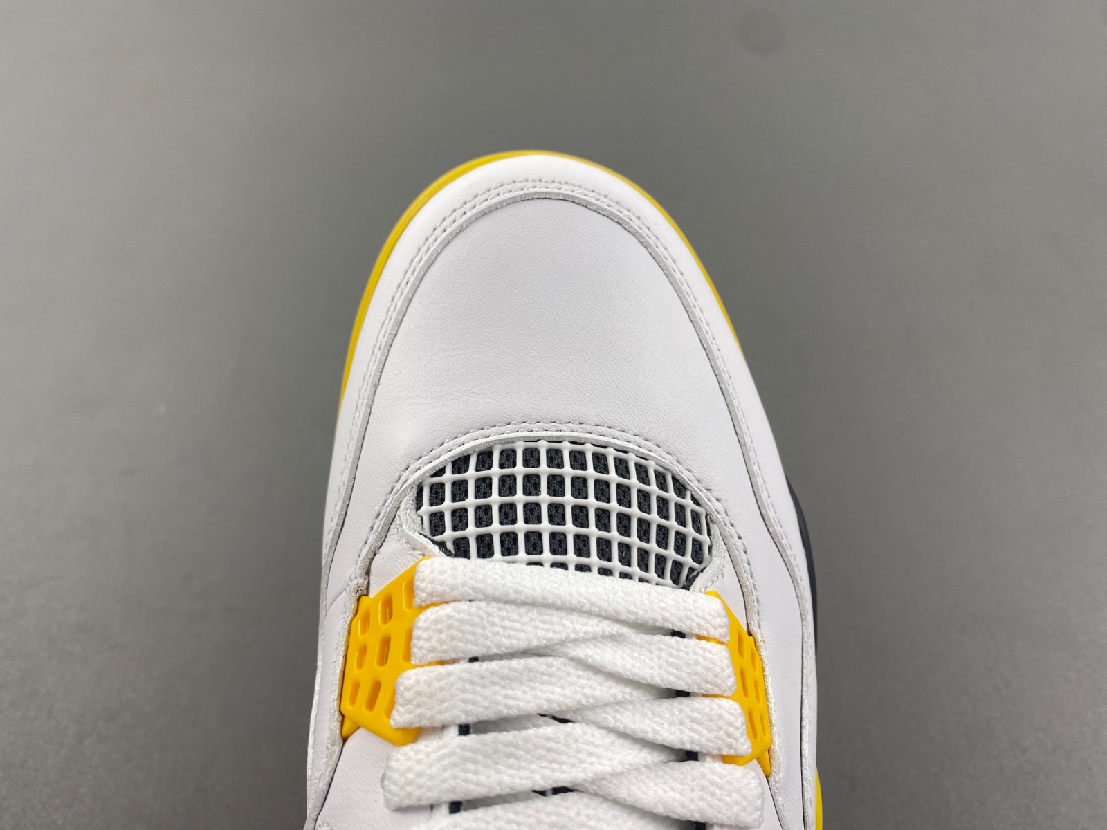Air Jordan 4 "Vivid Sulfur" AQ9129-101