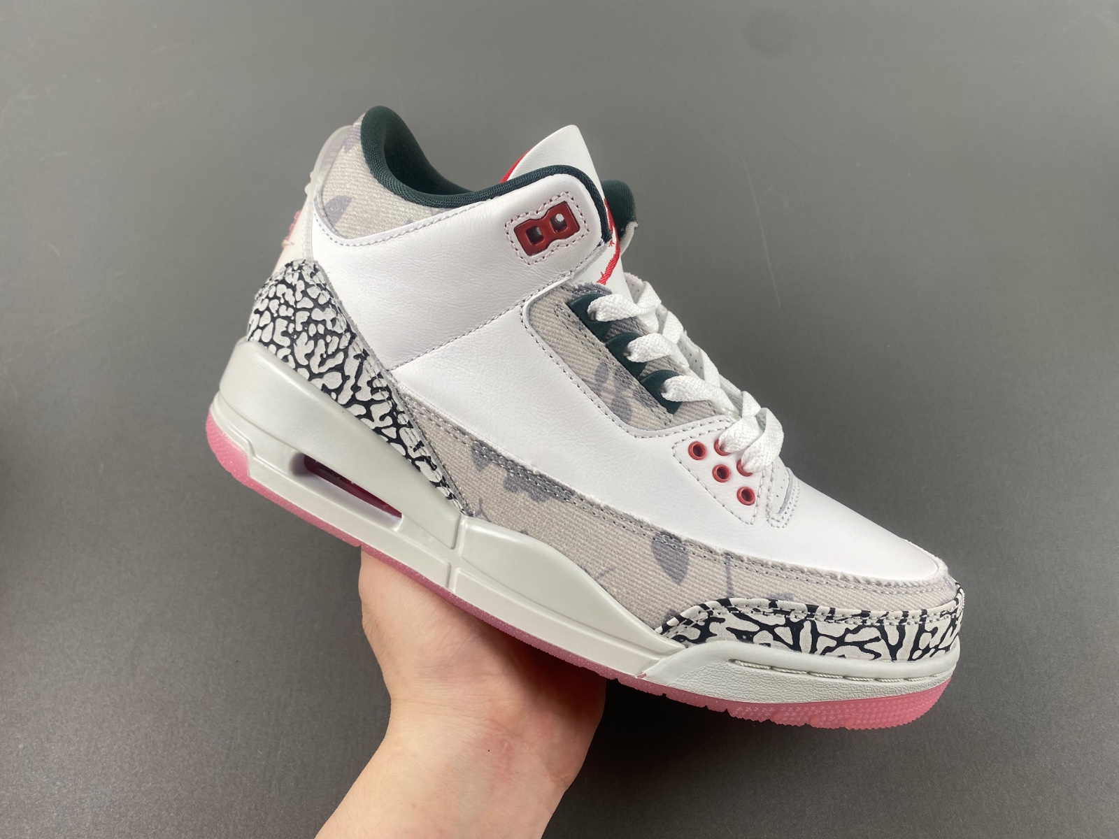 Air Jordan 3 “Wings”   HM6993-100