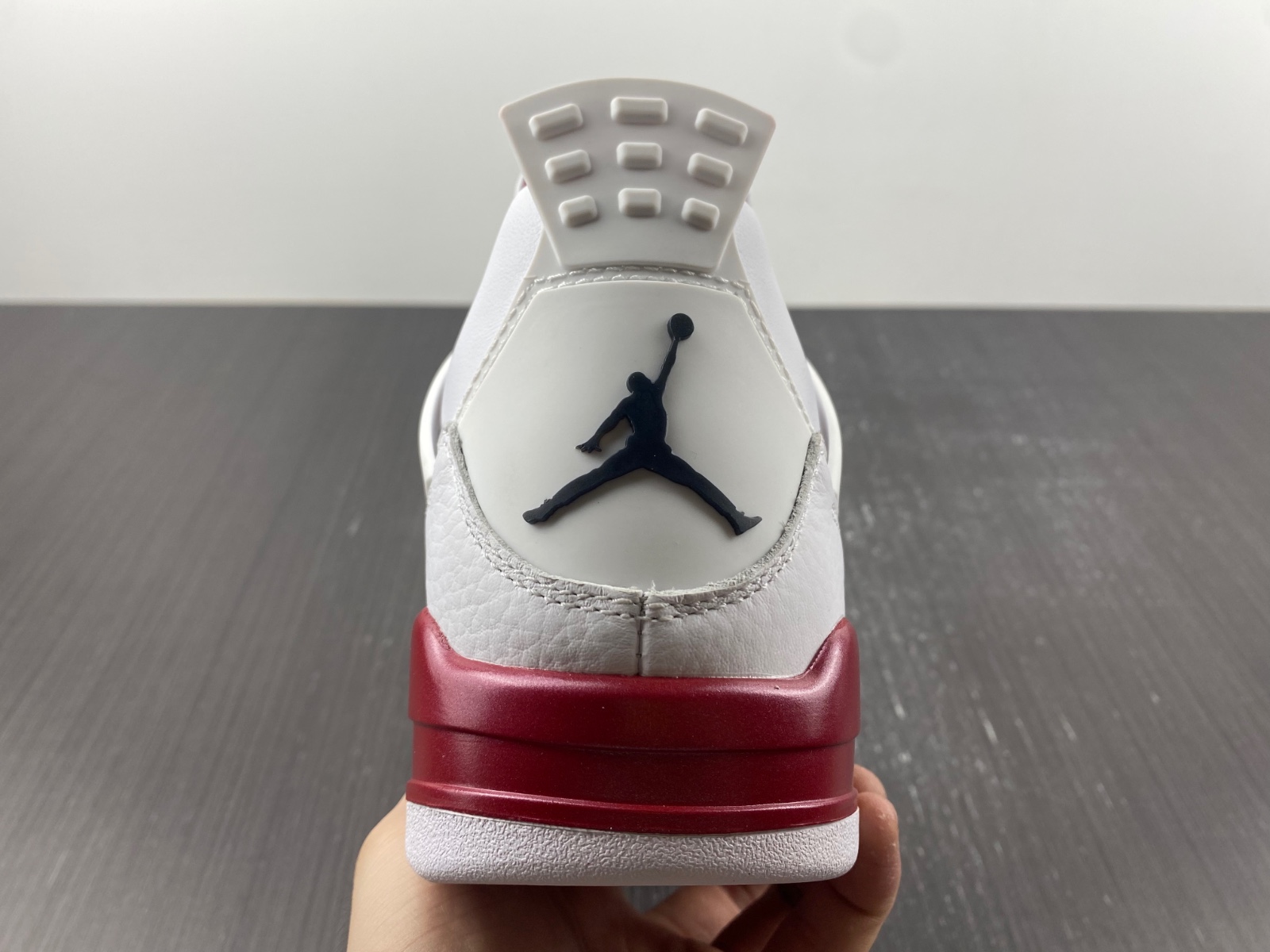 Air Jordan 4 Retro