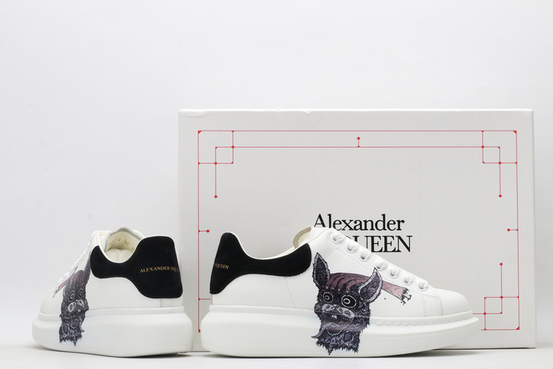 MCQUEEN OVERSIZED SNEAKER