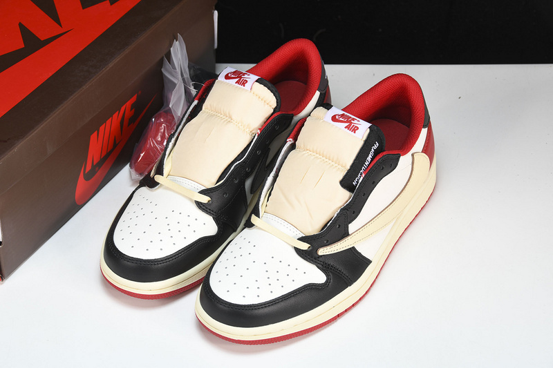 Travis Scott x Air Jordan 1 Low OG  DM7866--140