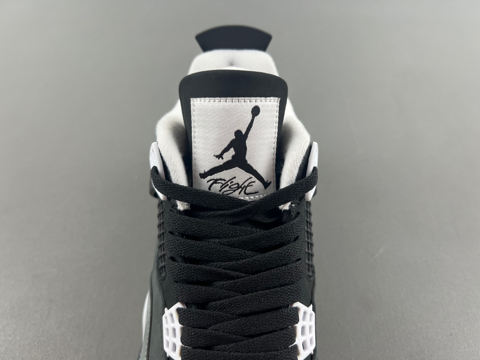 Air Jordan 4 “Fear" FQ8138-002