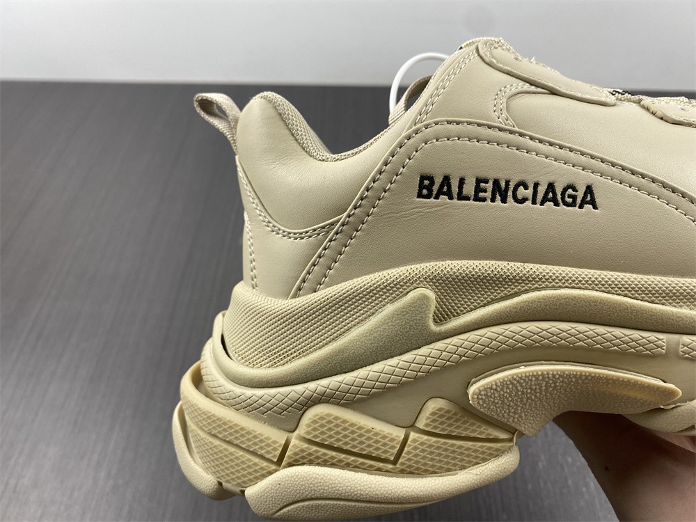 Balenciaga TRIPLE S TRAINER