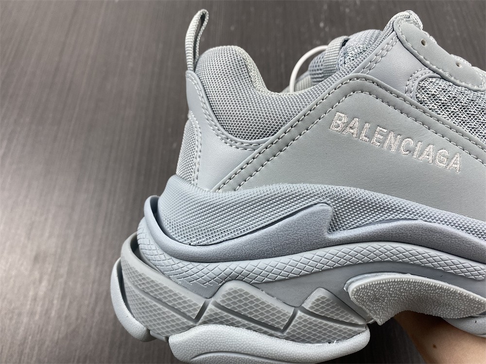 Balenciaga TRIPLE S TRAINER