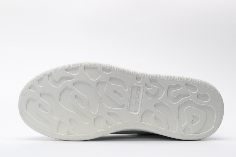 MCQUEEN OVERSIZED SNEAKER