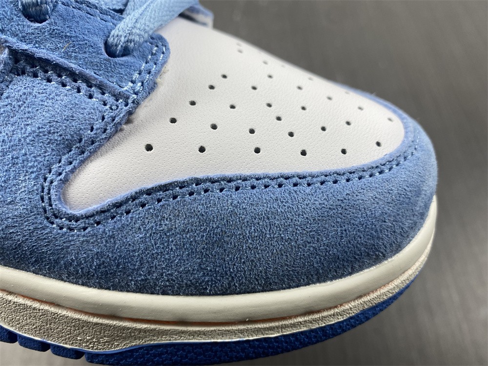 Katsuhiro Otomo x Nike Dunk Low "Steam Boy"