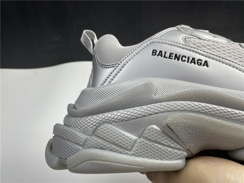 Balenciaga TRIPLE S TRAINER