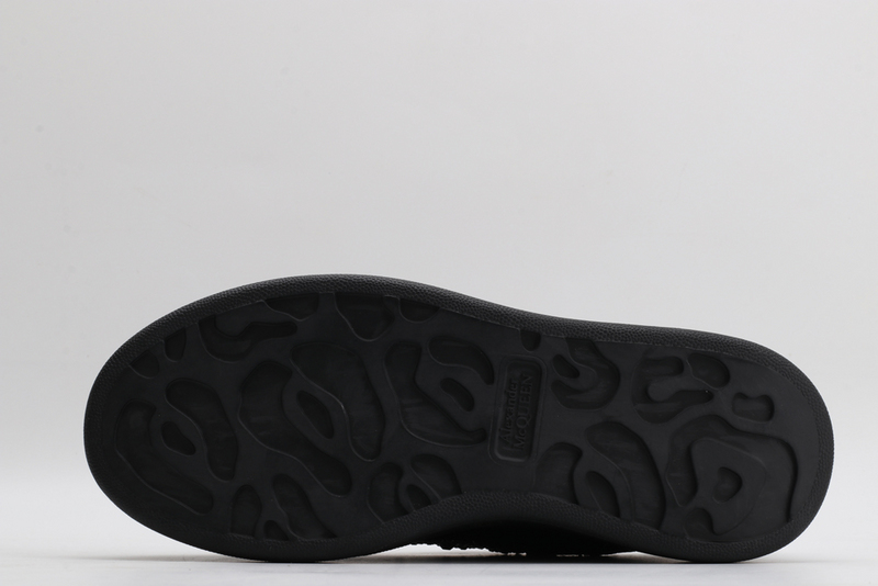 MCQUEEN OVERSIZED SNEAKER