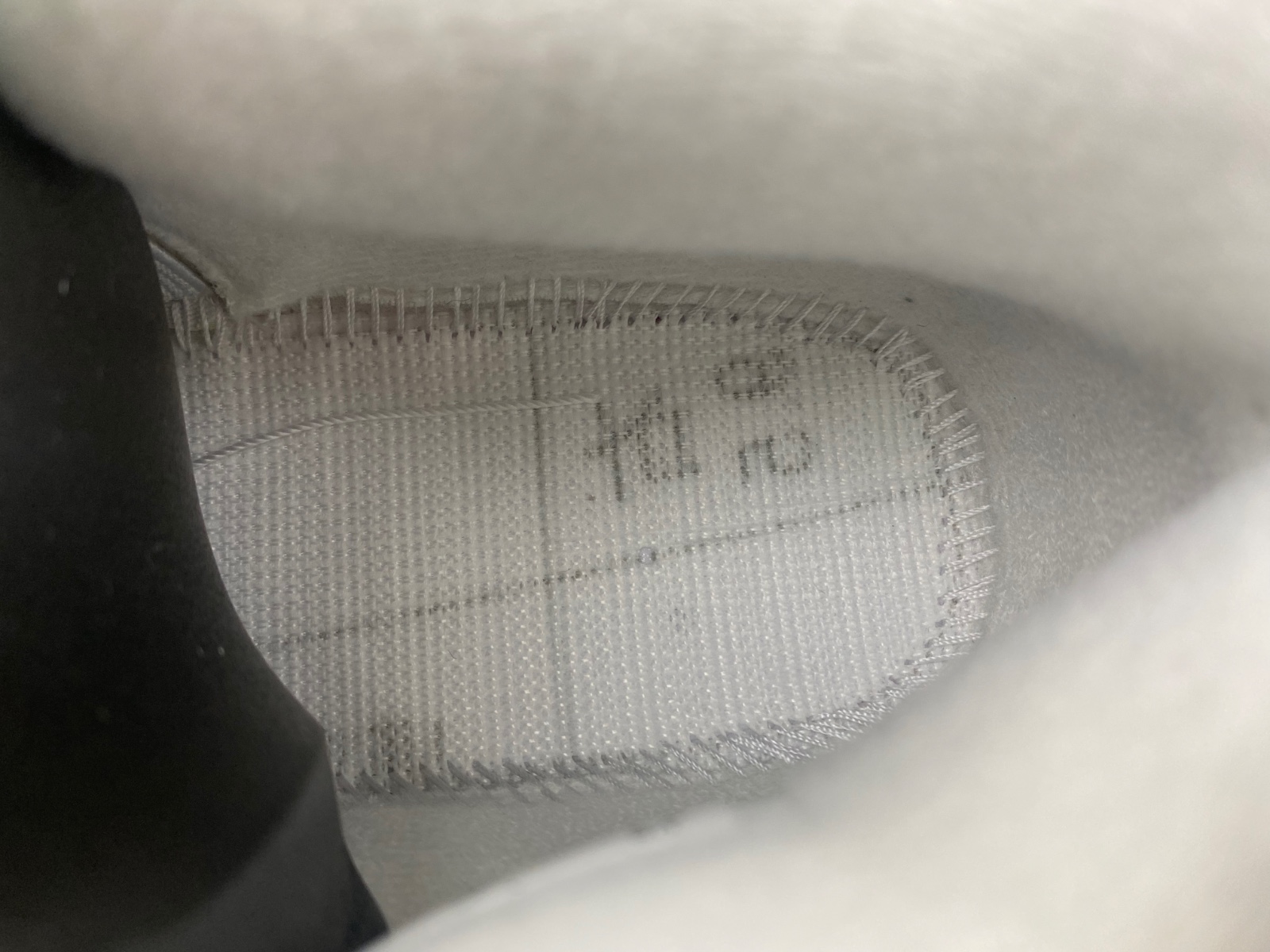 Air Jordan 4 Retro SB Pine Green DR5415-103