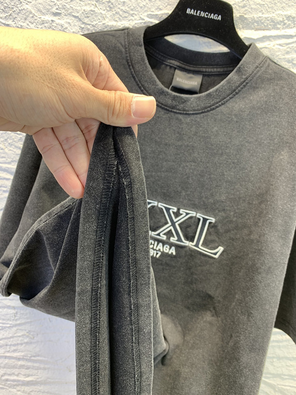 Balenc1aga T-SHIRT 2302066