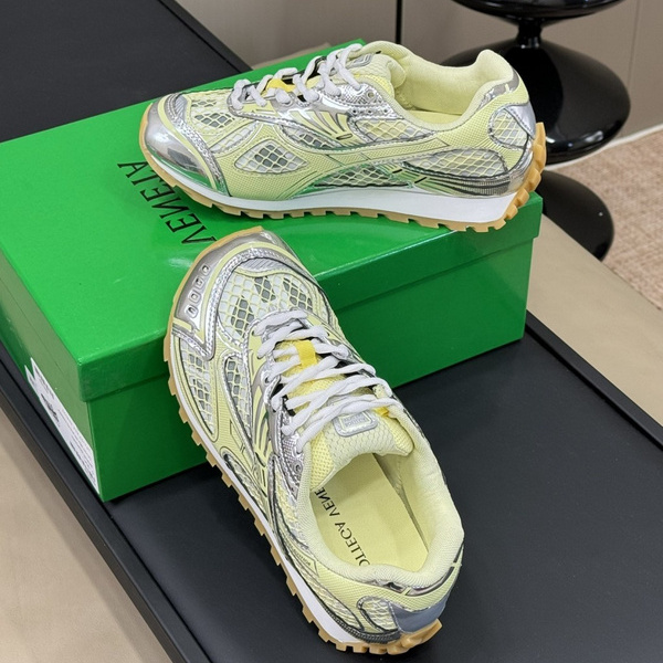 Bottega Veneta Orbit Sneakers