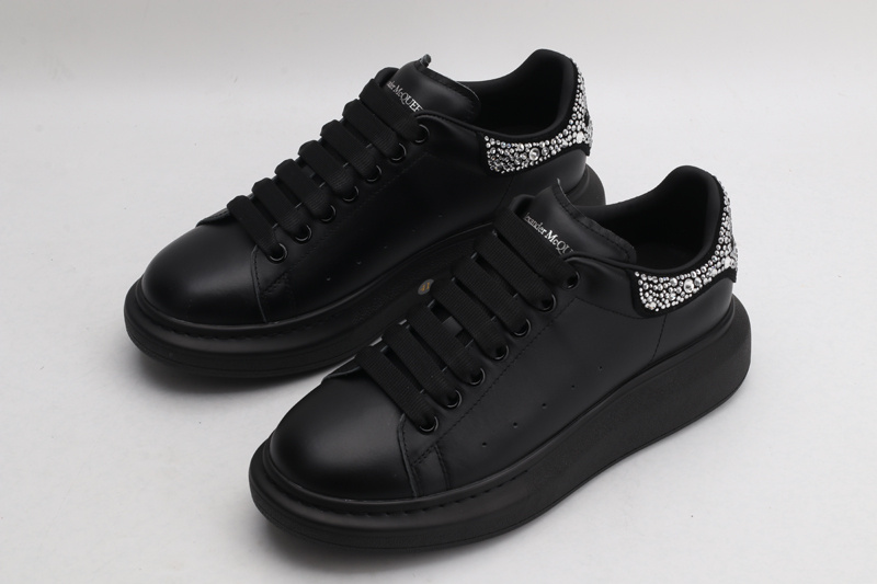 MCQUEEN OVERSIZED SNEAKER