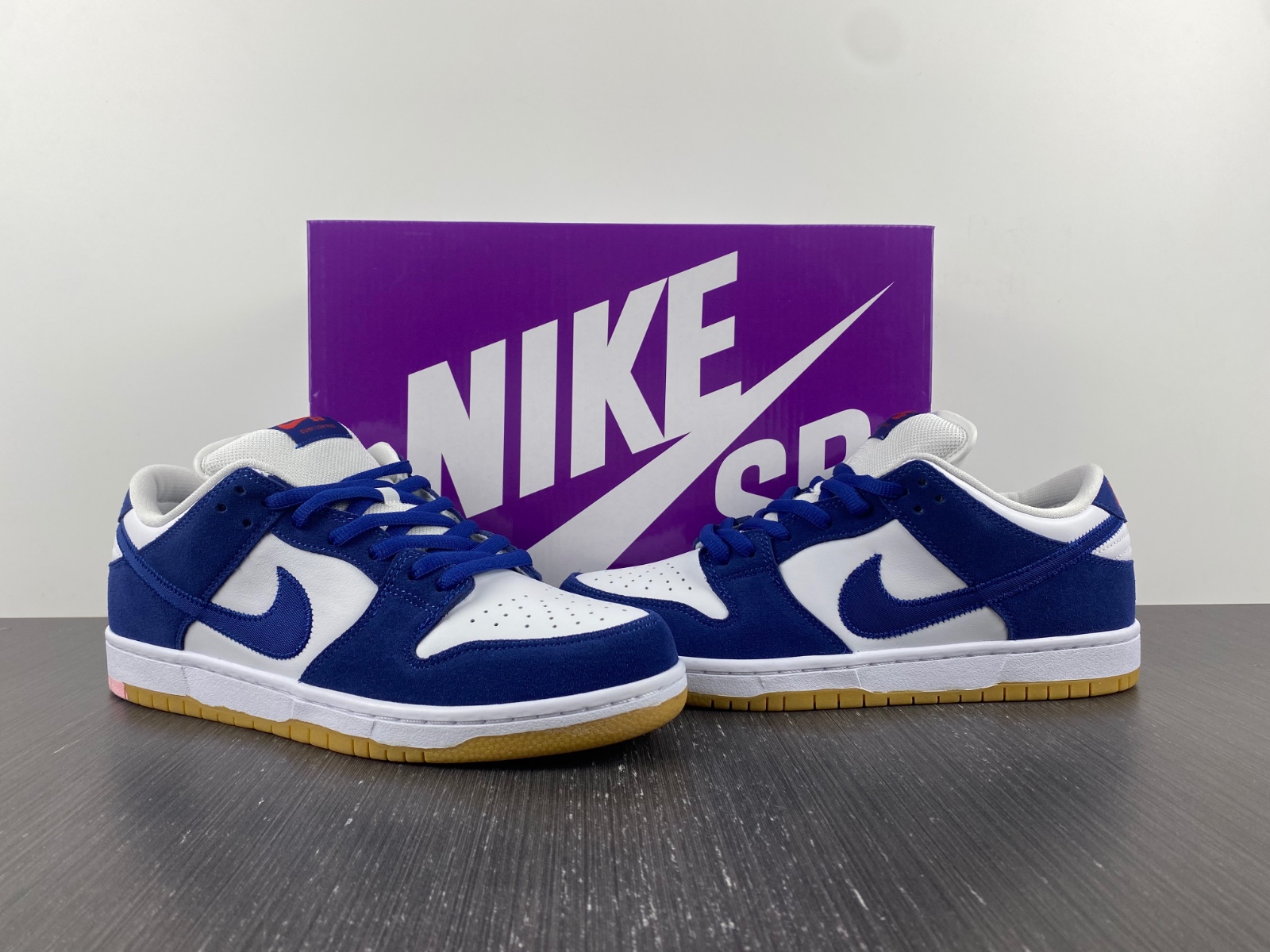 Nike SB Dunk Low "LA Dodgers" DO9395-400