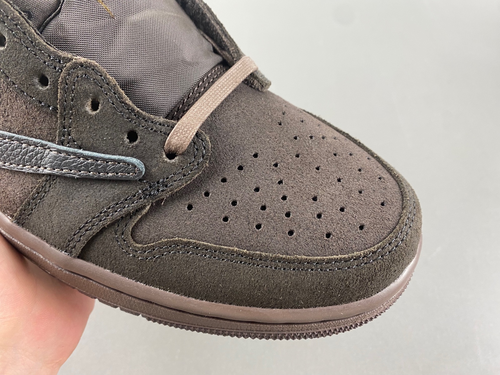 Travis Scott x Air Jordan 1 Low OG  DM7866-202