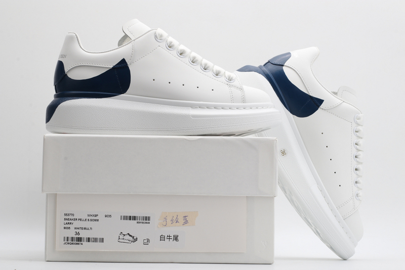 MCQUEEN OVERSIZED SNEAKER