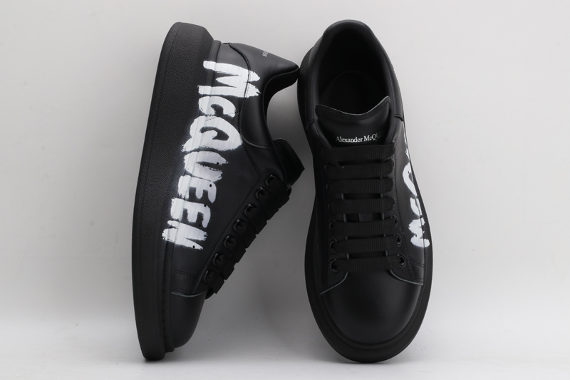 MCQUEEN OVERSIZED SNEAKER