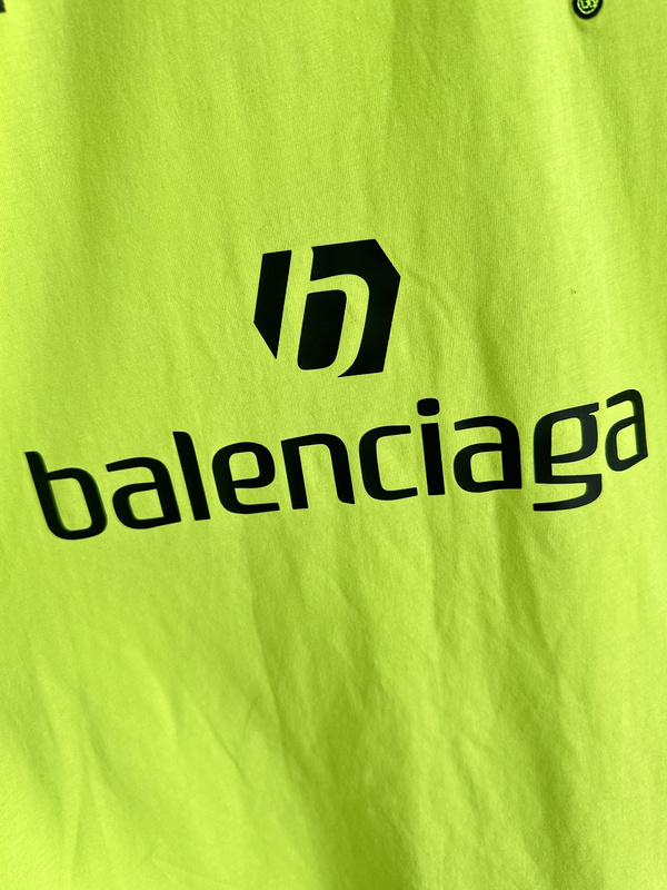 Balenc1aga T-SHIRT 2404006