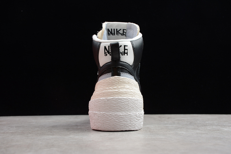 Nike Blazer Mid sacai Black Grey BV0072-002