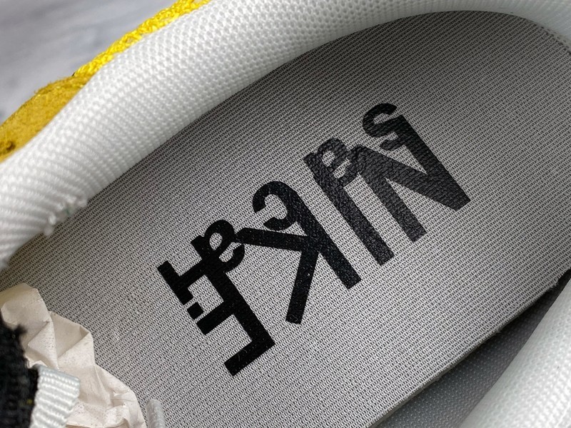 Sacai X Nike Regasus Vaporrly SP Yellow Green Black White BV0073-103